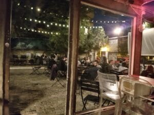 Manasia Hub, local boem in Bucuresti, zona Calea Mosilor