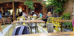 Modelier, restaurant de hamburgeri boem cu terasa in Bucuresti
