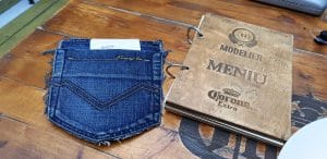 Modelier, restaurant de hamburgeri boem cu terasa in Bucuresti