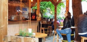 Modelier, restaurant de hamburgeri boem cu terasa in Bucuresti