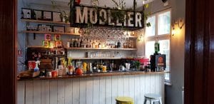 Modelier, restaurant de hamburgeri boem cu terasa in Bucuresti