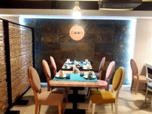 Naan Project, fost Wellness Cuisine, restaurant pe Progresului la Razoare