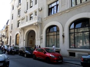 Palatul Universul si fosta tipografie Universul din strada Ion Brezoianu