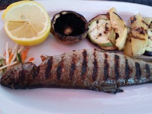 Pescarul, restaurant romanesc pescaresc in Piata Universitatii