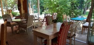 Pomo D'Oro Vesuvio in Parcul Herastrau, restaurant italian traditional