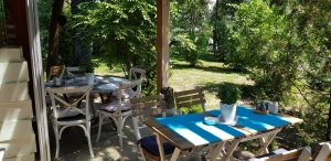 Pomo D'Oro Vesuvio in Parcul Herastrau, restaurant italian traditional