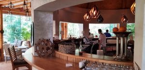 Pomo D'Oro Vesuvio in Parcul Herastrau, restaurant italian traditional