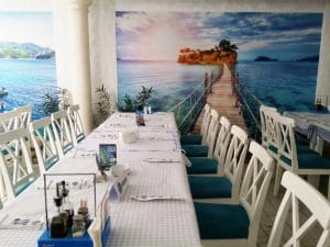 Santorini, restaurant grecesc pe Mihai Bravu, la Piata Muncii