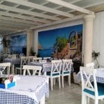 Santorini, restaurant grecesc pe Mihai Bravu, la Piata Muncii