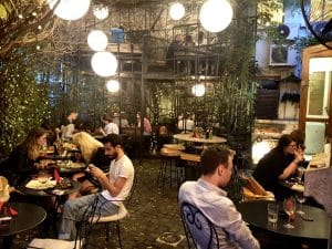 Shift Pub, local boem pe Eremia Grigorescu in Bucuresti