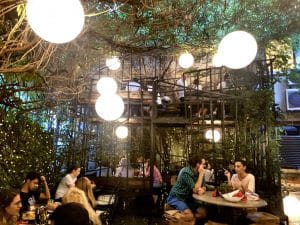 Shift Pub, local boem pe Eremia Grigorescu in Bucuresti