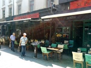 St. Patrick Irish Pub, berarie in Centrul Vechi din Bucuresti