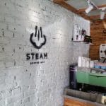 Steam, mini-cafenea hipster la Charles de Gaulle in Bucuresti