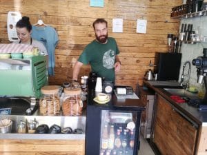 Steam, mini-cafenea hipster la Charles de Gaulle in Bucuresti
