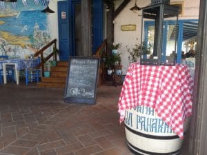 Taverna Marelui Paharnic, restaurant grecesc la Piata Domenii in Bucuresti