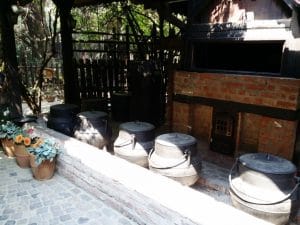 Terasa Piranha, restaurant si club in Regie