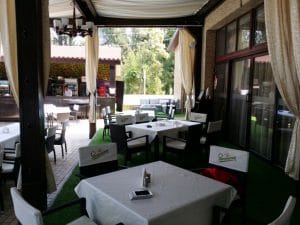 Vanity, restaurant, terasa si ballroom in Regie