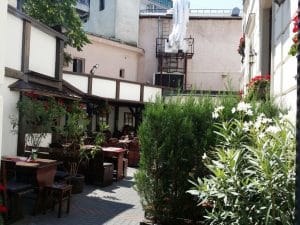 Vatra, restaurant romanesc in Ion Brezoianu