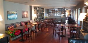 Bistro Matrioska local boem pe Visarion in Bucurestiul vechi 24