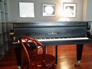 Bistro Matrioska, local boem pe strada Visarion in Bucuresti