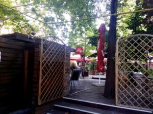 Burebista, terasa si restaurant romanesc si vanatoresc in Bucuresti