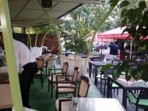 Burebista, terasa si restaurant romanesc si vanatoresc in Bucuresti