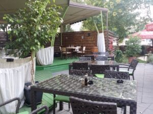 Burebista, terasa si restaurant romanesc si vanatoresc in Bucuresti