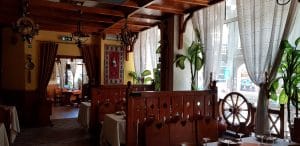 Casa Gorjana, restaurant traditional romanesc in Centrul Vechi, la Brezoianu