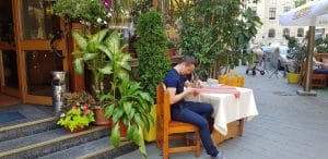 Casa Gorjana, restaurant traditional romanesc in Centrul Vechi, la Brezoianu