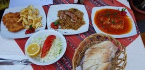 Casa Gorjana, restaurant traditional romanesc in Centrul Vechi, la Brezoianu