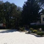 Flavours in The Garden, bistrou si terasa cu piscina la Clubul Diplomatic