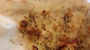 Gallo Nero, restaurant cu specific italian clasic la Piata Charles de Gaulle