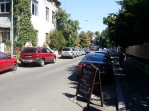 Strada Viitorului din Bucuresti, cu Luna si Gastronomika