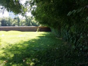 Gradina Floreasca, terasa cu piscina in Parcul Floreasca din Bucuresti