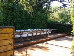 Gradina Floreasca, terasa cu piscina in Parcul Floreasca din Bucuresti