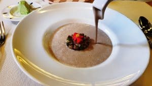 La Cave de Bucarest, restaurant frantuzesc Haute Cuisine, Chef Claude Giraud