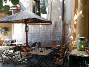 La Copac, terasa boema si restaurant specific romanesc pe Pitar Mos