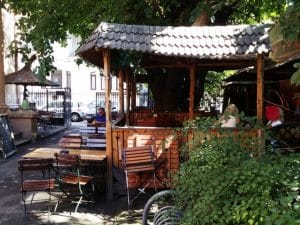 La Copac, terasa boema si restaurant specific romanesc pe Pitar Mos