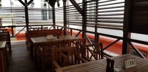 La Nenea Iancu, berarie in strada Romulus din Bucurestiul Vechi