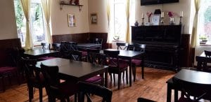 La Nenea Iancu, berarie in strada Romulus din Bucurestiul Vechi