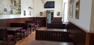 La Nenea Iancu, berarie in strada Romulus din Bucurestiul Vechi