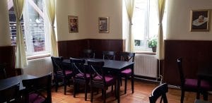 La Nenea Iancu, berarie in strada Romulus din Bucurestiul Vechi