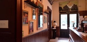 La Nenea Iancu, berarie in strada Romulus din Bucurestiul Vechi