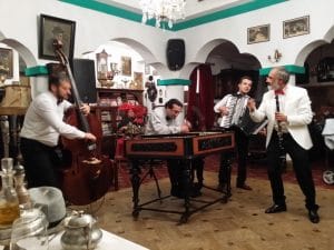 Locanta Jaristea, restaurant cu program artistic in Bucuresti