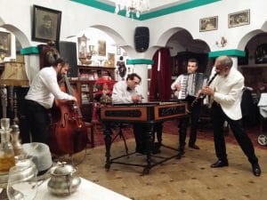 Locanta Jaristea, restaurant cu program artistic in Bucuresti