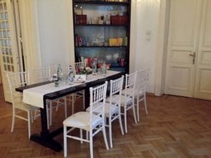 Luna Cafe & Bistro, pe strada Viitorului in Bucuresti