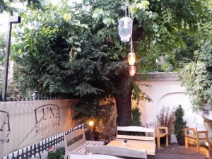 Luna Cafe & Bistro, pe strada Viitorului in Bucuresti