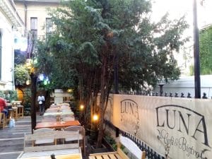 Luna Cafe & Bistro, pe strada Viitorului in Bucuresti