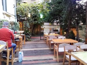 Luna Cafe & Bistro, pe strada Viitorului in Bucuresti