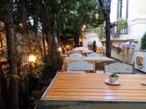 Luna Cafe & Bistro, pe strada Viitorului in Bucuresti